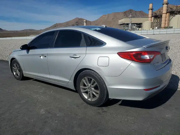 5NPE24AF5GH397017 2016 HYUNDAI SONATA - Image 2
