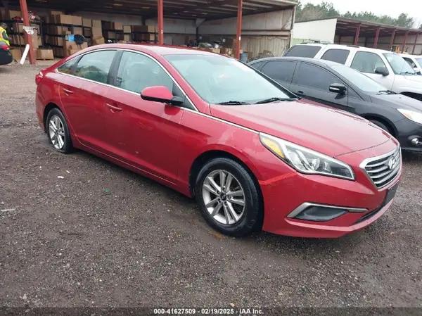 5NPE24AF5GH399527 2016 HYUNDAI SONATA - Image 1