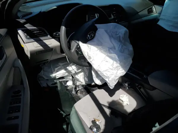 5NPE24AF5GH410817 2016 HYUNDAI SONATA - Image 8