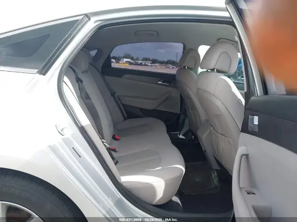 5NPE24AF5GH417881 2016 HYUNDAI SONATA - Image 8