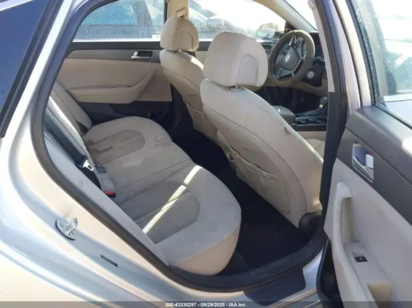 5NPE24AF5GH420702 2016 HYUNDAI SONATA - Image 8