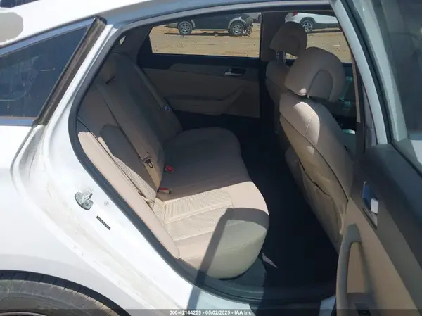 5NPE24AF5GH434485 2016 HYUNDAI SONATA - Image 8