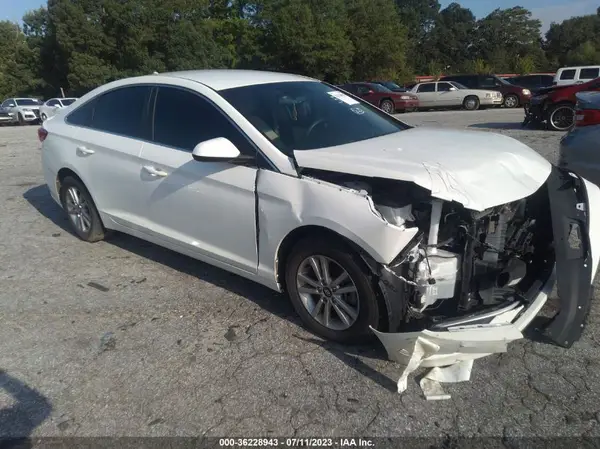 5NPE24AF5HH438893 2017 HYUNDAI SONATA - Image 1
