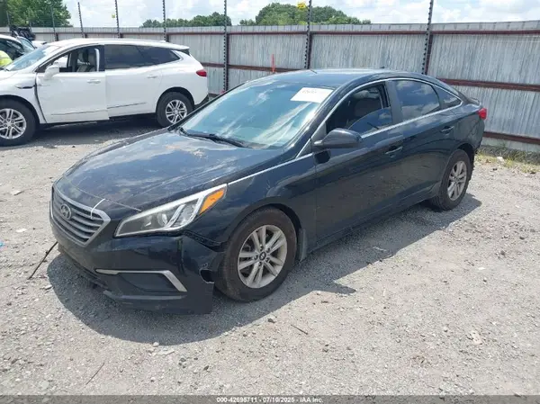 5NPE24AF5HH442538 2017 HYUNDAI SONATA - Image 2