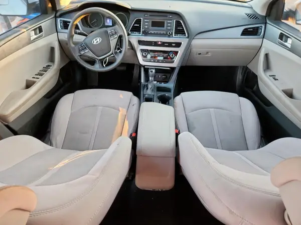 5NPE24AF5HH444158 2017 HYUNDAI SONATA - Image 8