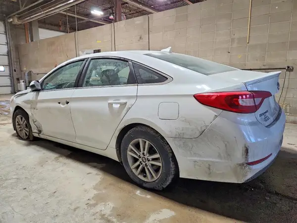 5NPE24AF5HH445617 2017 HYUNDAI SONATA - Image 2