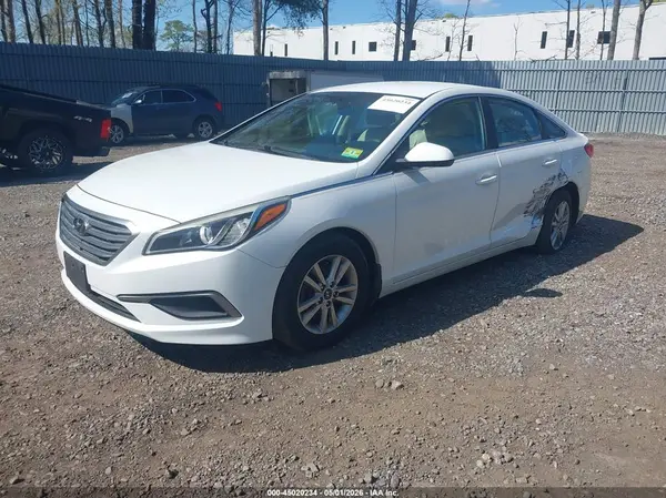 5NPE24AF5HH446735 2017 HYUNDAI SONATA - Image 2