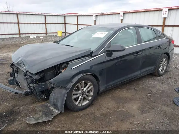 5NPE24AF5HH446864 2017 HYUNDAI SONATA - Image 2