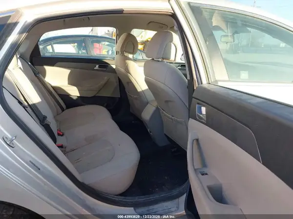 5NPE24AF5HH446900 2017 HYUNDAI SONATA - Image 8