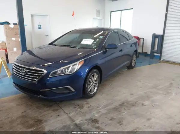 5NPE24AF5HH447884 2017 HYUNDAI SONATA - Image 2