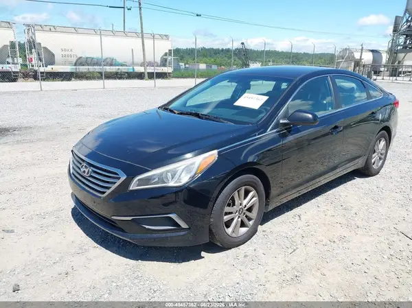 5NPE24AF5HH448923 2017 HYUNDAI SONATA - Image 2