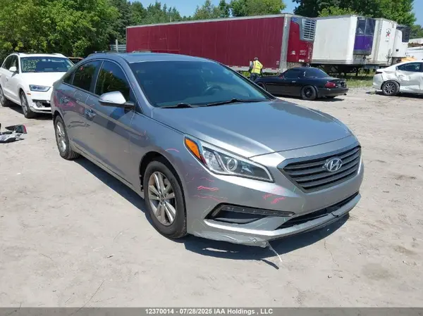 5NPE24AF5HH450333 2017 HYUNDAI SONATA - Image 1