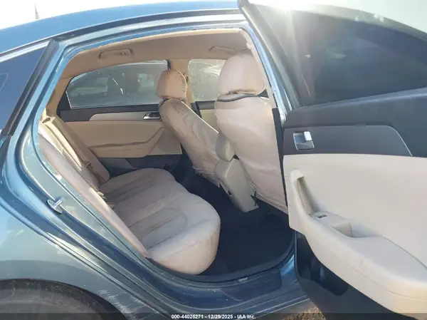 5NPE24AF5HH453796 2017 HYUNDAI SONATA - Image 8