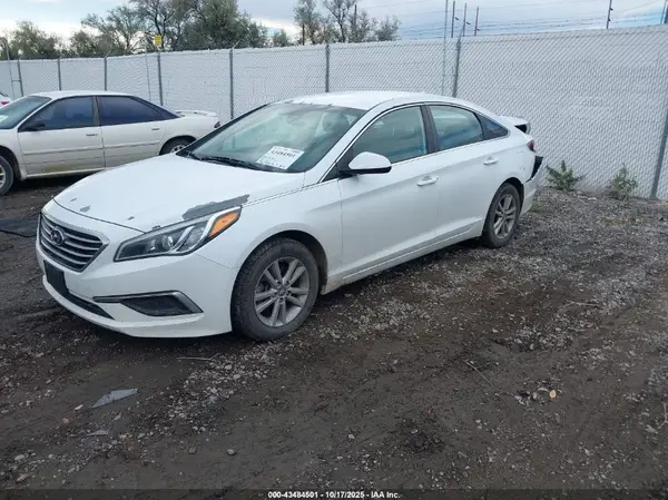 5NPE24AF5HH454902 2017 HYUNDAI SONATA - Image 2