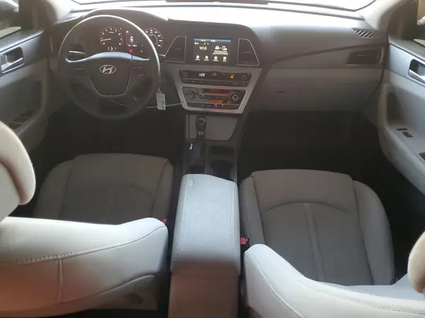 5NPE24AF5HH456407 2017 HYUNDAI SONATA - Image 8