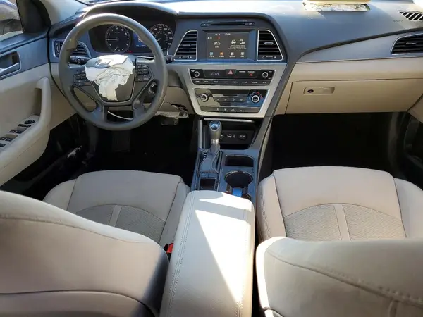 5NPE24AF5HH457072 2017 HYUNDAI SONATA - Image 8