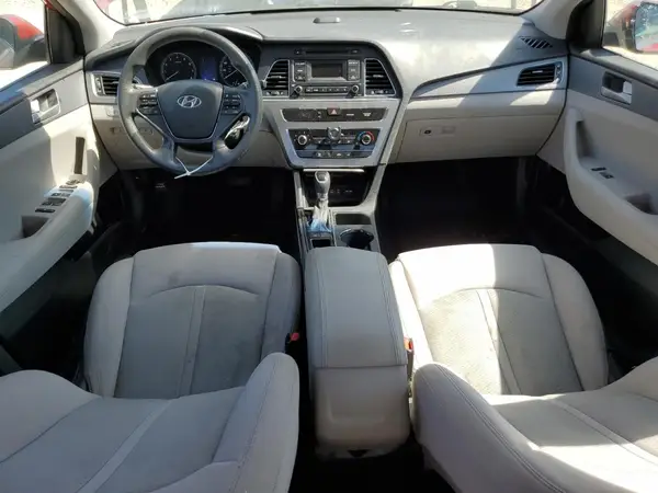 5NPE24AF5HH458917 2017 HYUNDAI SONATA - Image 8