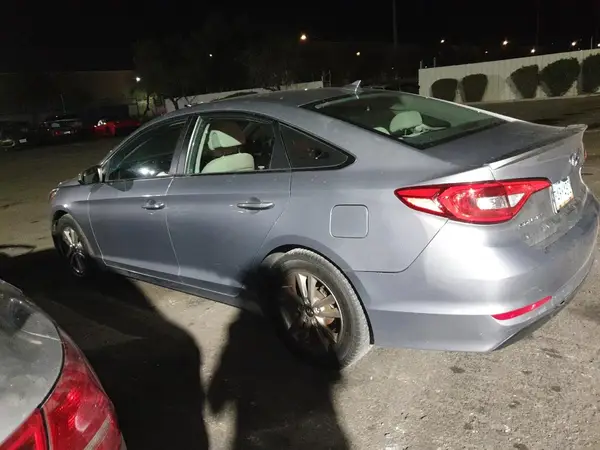 5NPE24AF5HH458965 2017 HYUNDAI SONATA - Image 2