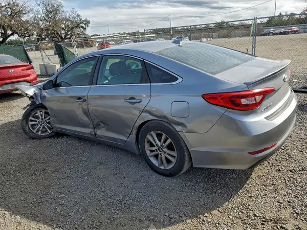5NPE24AF5HH471733 2017 HYUNDAI SONATA - Image 2