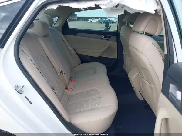 5NPE24AF5HH472588 2017 HYUNDAI SONATA - Image 8