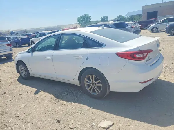 5NPE24AF5HH473742 2017 HYUNDAI SONATA - Image 2