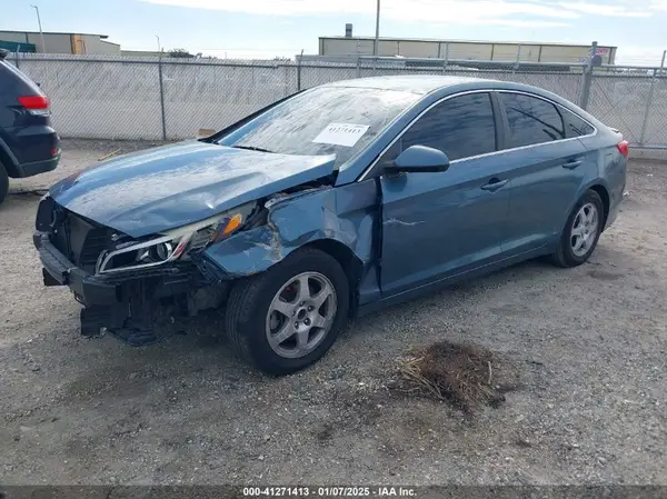 5NPE24AF5HH475362 2017 HYUNDAI SONATA - Image 2