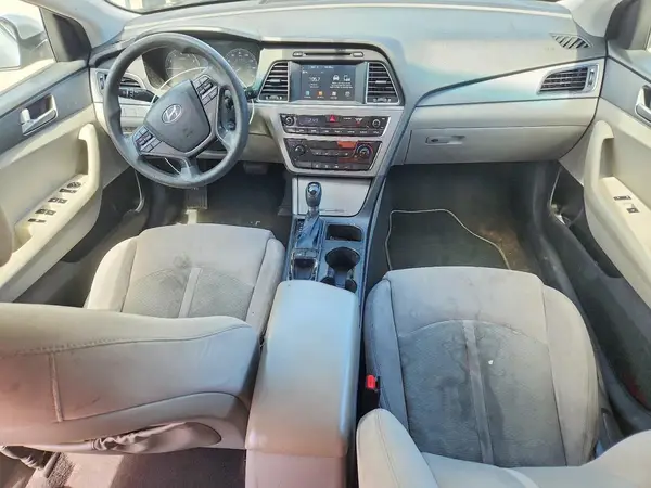5NPE24AF5HH477113 2017 HYUNDAI SONATA - Image 8