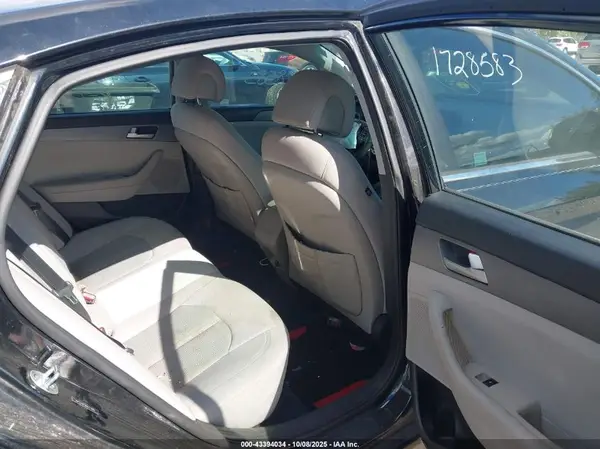 5NPE24AF5HH477855 2017 HYUNDAI SONATA - Image 8
