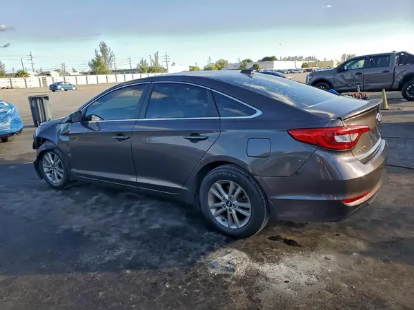 5NPE24AF5HH478990 2017 HYUNDAI SONATA - Image 2