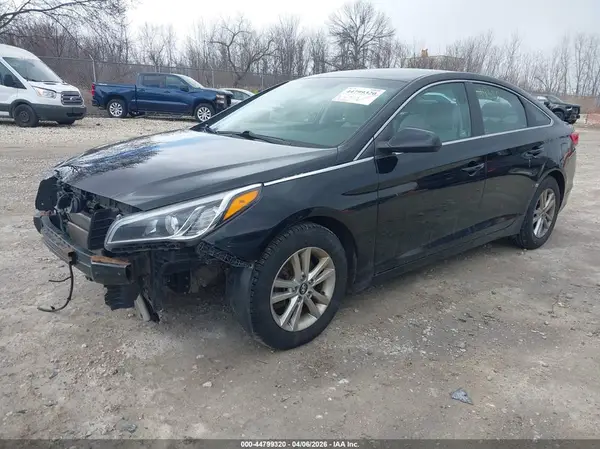 5NPE24AF5HH480237 2017 HYUNDAI SONATA - Image 2