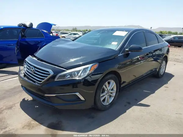 5NPE24AF5HH482649 2017 HYUNDAI SONATA - Image 2