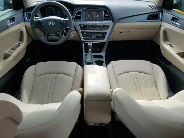 5NPE24AF5HH484076 2017 HYUNDAI SONATA - Image 8