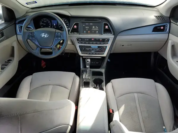 5NPE24AF5HH484868 2017 HYUNDAI SONATA - Image 8