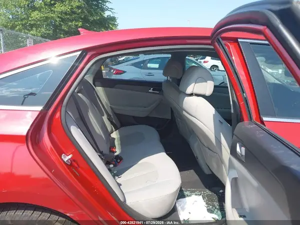 5NPE24AF5HH485678 2017 HYUNDAI SONATA - Image 8