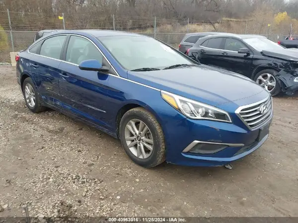 5NPE24AF5HH490251 2017 HYUNDAI SONATA - Image 1