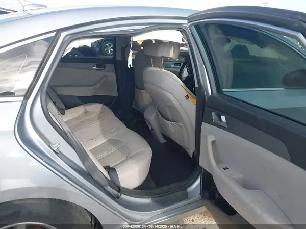 5NPE24AF5HH492114 2017 HYUNDAI SONATA - Image 8