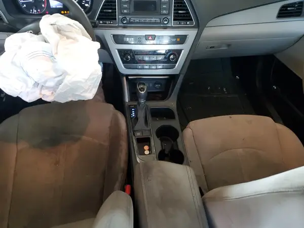5NPE24AF5HH492811 2017 HYUNDAI SONATA - Image 8