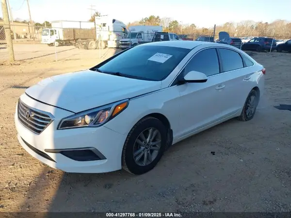 5NPE24AF5HH495708 2017 HYUNDAI SONATA - Image 2