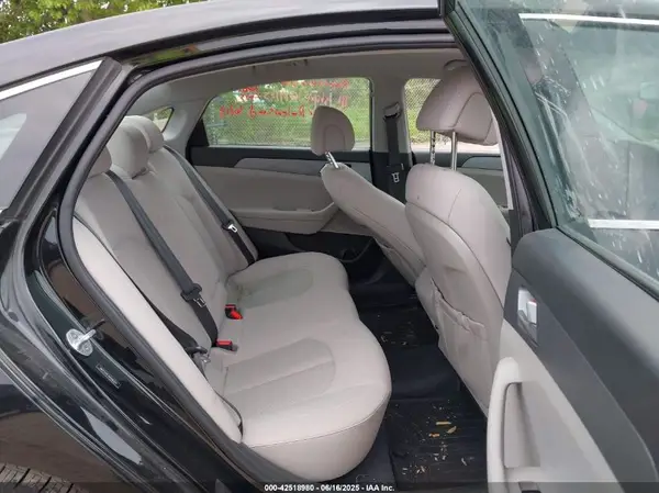 5NPE24AF5HH500325 2017 HYUNDAI SONATA - Image 8