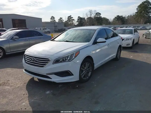 5NPE24AF5HH502298 2017 HYUNDAI SONATA - Image 2
