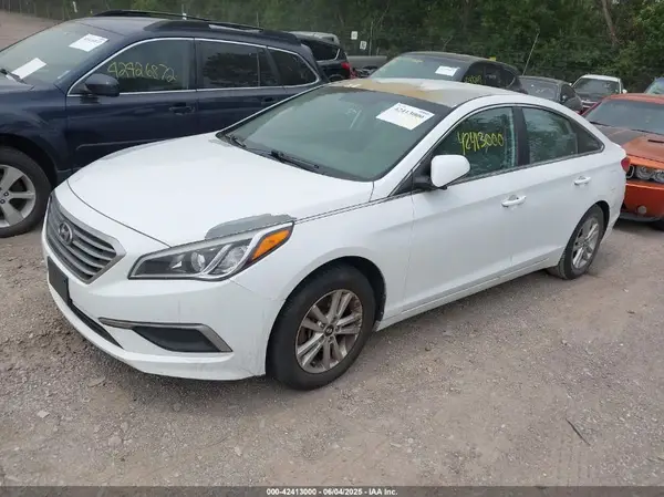 5NPE24AF5HH503290 2017 HYUNDAI SONATA - Image 2