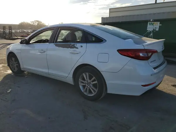 5NPE24AF5HH505511 2017 HYUNDAI SONATA - Image 2