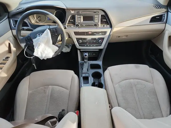 5NPE24AF5HH506206 2017 HYUNDAI SONATA - Image 8