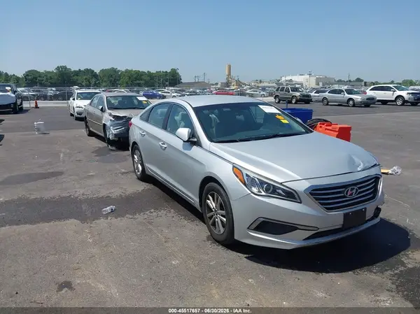 5NPE24AF5HH506349 2017 HYUNDAI SONATA - Image 1