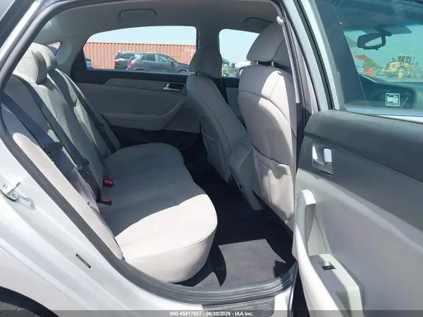 5NPE24AF5HH506349 2017 HYUNDAI SONATA - Image 8