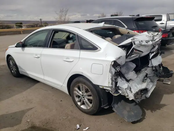5NPE24AF5HH510501 2017 HYUNDAI SONATA - Image 2
