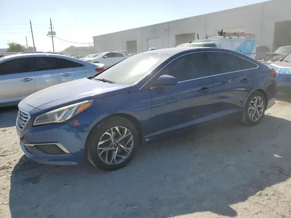 5NPE24AF5HH510708 2017 HYUNDAI SONATA - Image 1