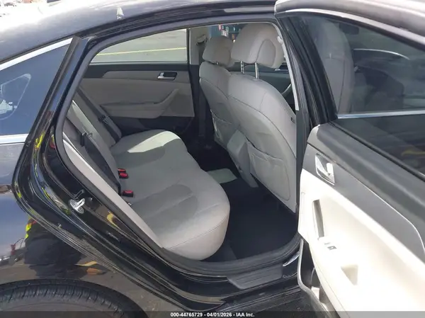 5NPE24AF5HH513754 2017 HYUNDAI SONATA - Image 8