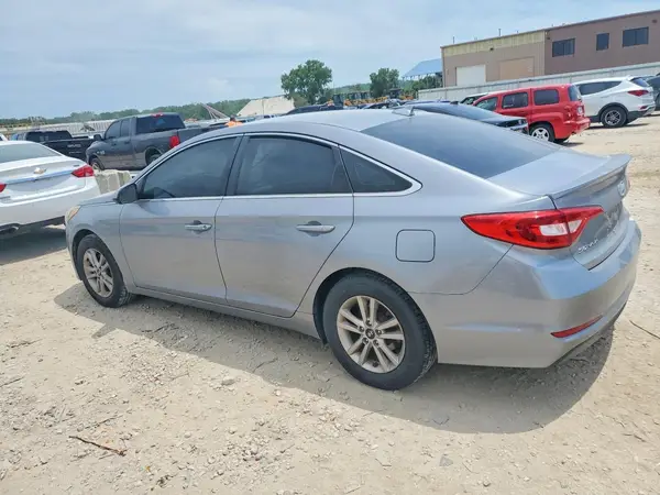 5NPE24AF5HH515519 2017 HYUNDAI SONATA - Image 2