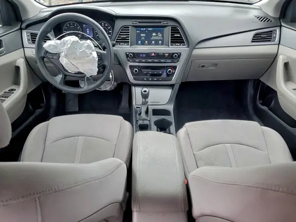 5NPE24AF5HH516928 2017 HYUNDAI SONATA - Image 8